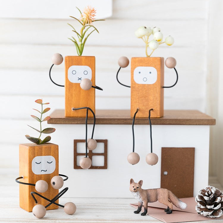 OWMEG - DESKTOP MATES